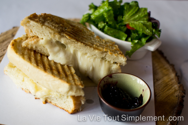 Grilled cheese - Le Robin Square - Vieux-Montréal - détails sur www.lavietoutsimplement.com